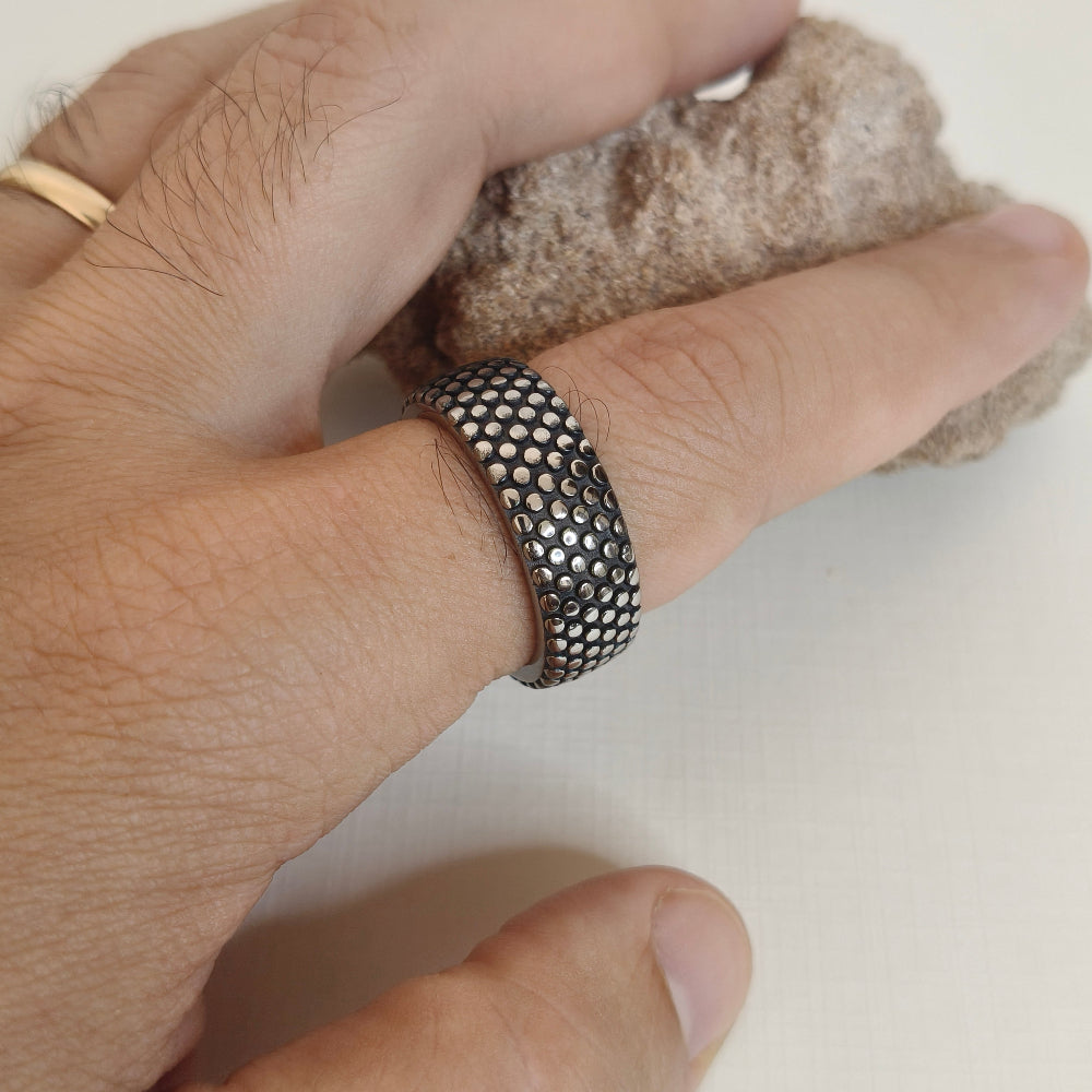 Anello Raven